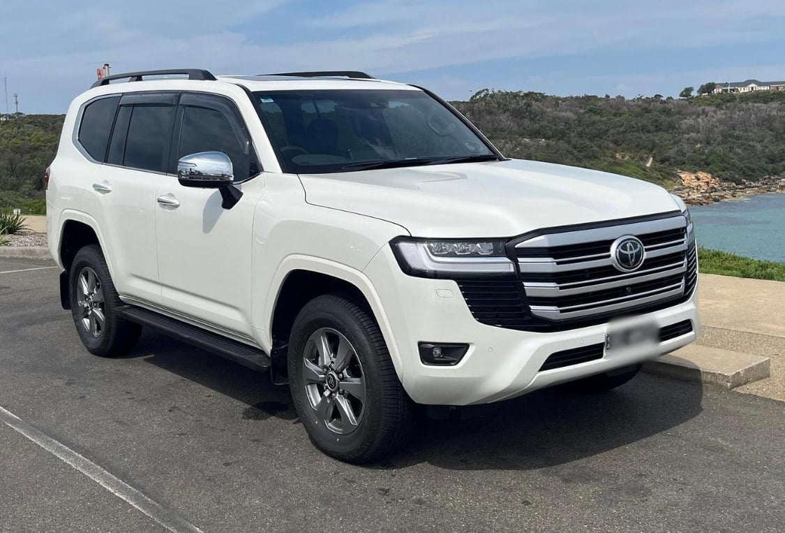 2025 Toyota LandCruiser Lc300 Sahara 7 seater(No.510805)